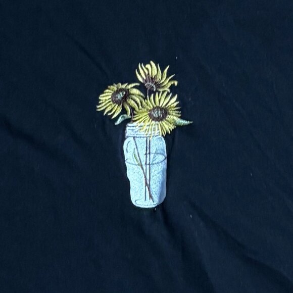 Hot Topic Tops - Black crop top with Sunflowers
